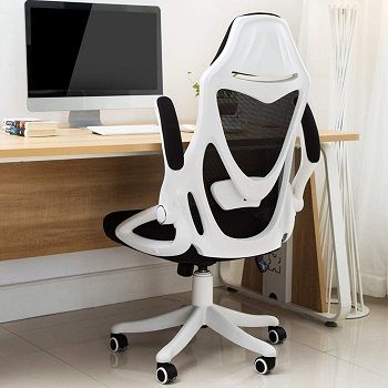 white-gaming-chair